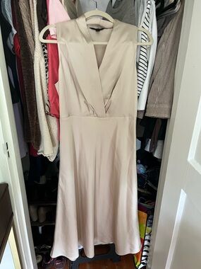 Banana Republic Sleeveless V-Neck Midi Dress in Beige